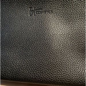 It Cosmetics makeup bag